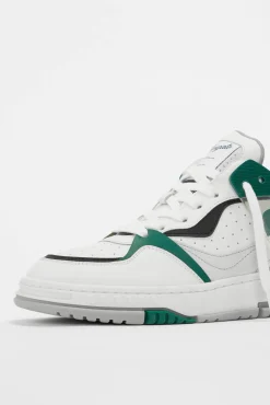 Astro Sneaker