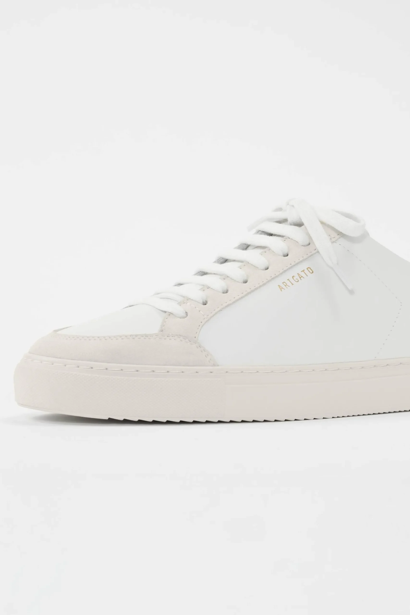 Clean 90 Triple Sneaker