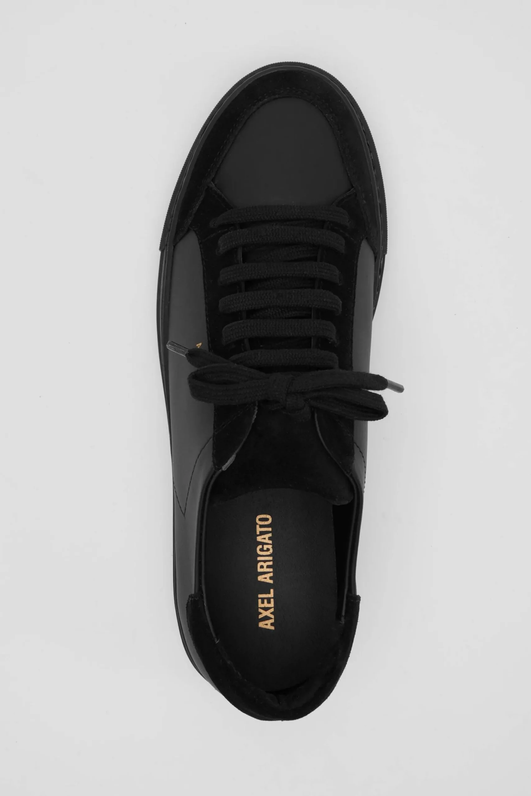 Clean 90 Triple Sneaker